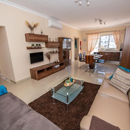Appartamento Francis Flats Modern Penthouse Mellieħa Esterno foto