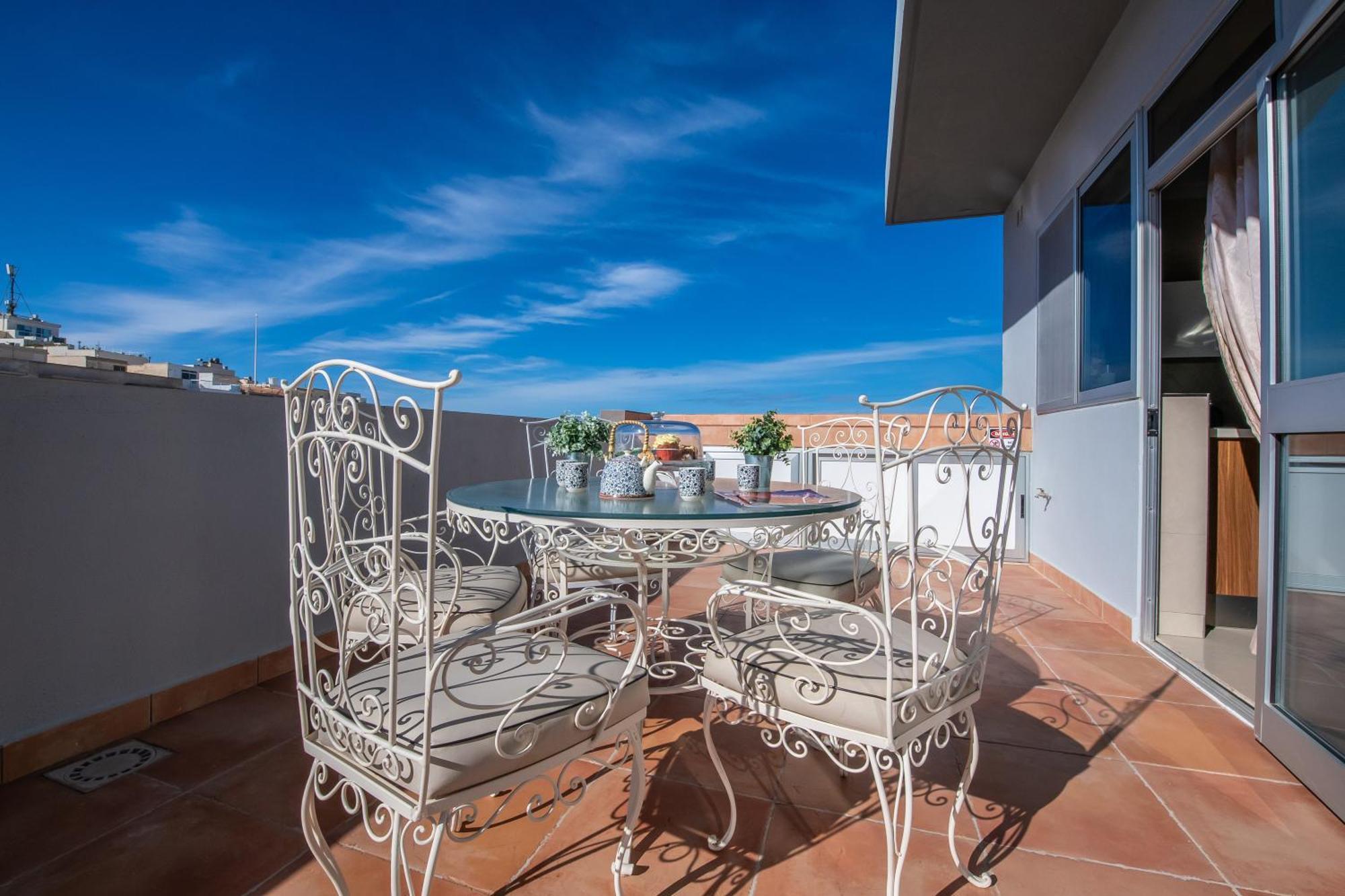 Appartamento Francis Flats Modern Penthouse Mellieħa Esterno foto