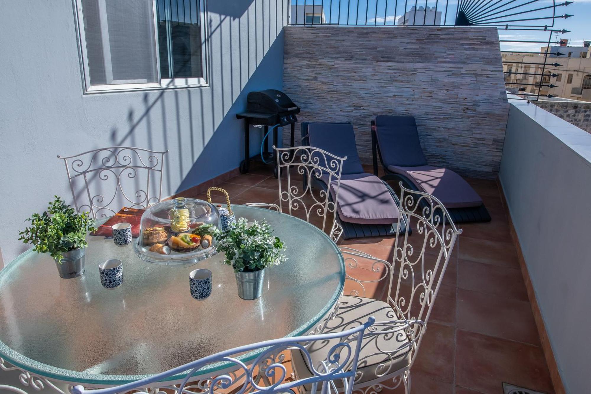 Appartamento Francis Flats Modern Penthouse Mellieħa Esterno foto